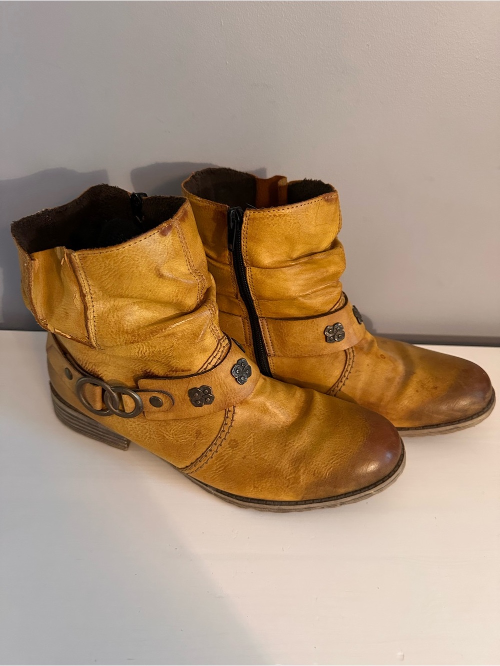 Rieker - Cayenne Leather Boots, Distressed Finish, Cognac Mustard, Size 8.5 - Picture 5 of 14